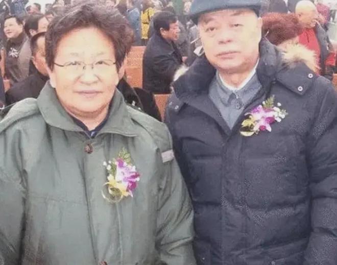 湖人还在找中锋!队记列三大潜在目标:雄鹿内线非常适配东契奇